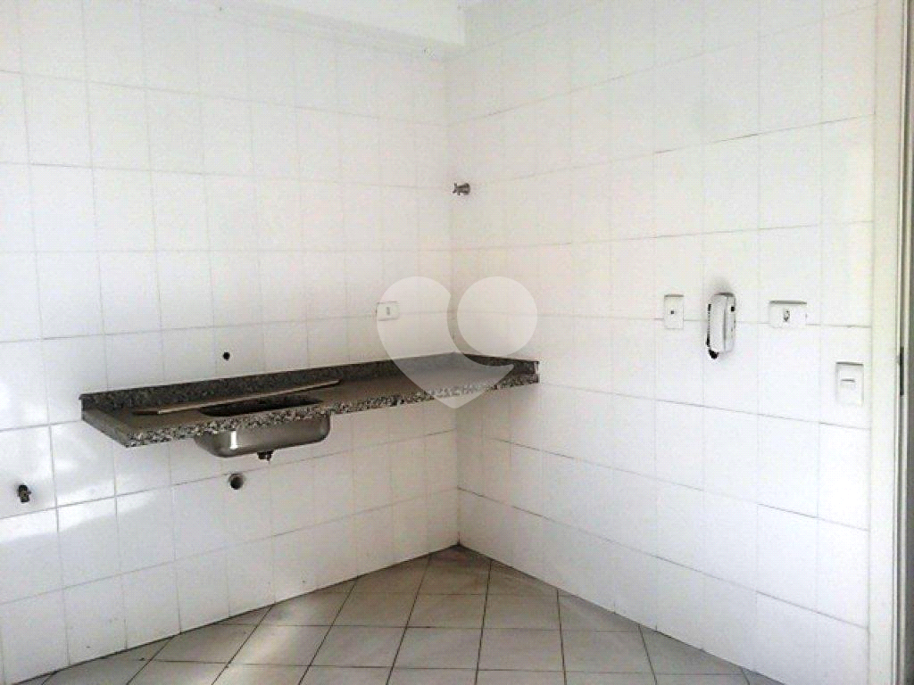 EXCELENTE SOBRADO CONDOMINIO FECHADO
