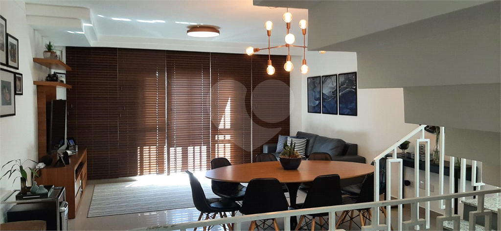 Sobrado - Vila dos Remédios - 3 Dormitórios - 155 m²