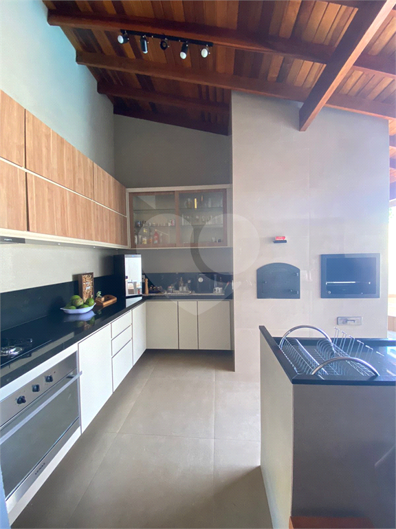 Casa à venda com 3 quartos, 216m² - Foto 15