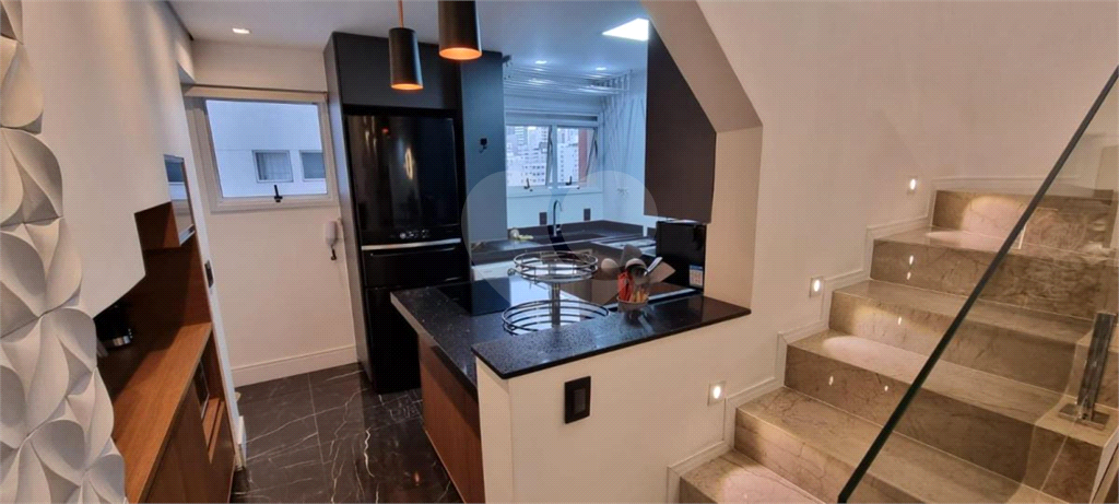 Apartamento duplex com 76m2, 2 quartos sendo 2 suítes, porteira fechada com 2 vagas de garagem  