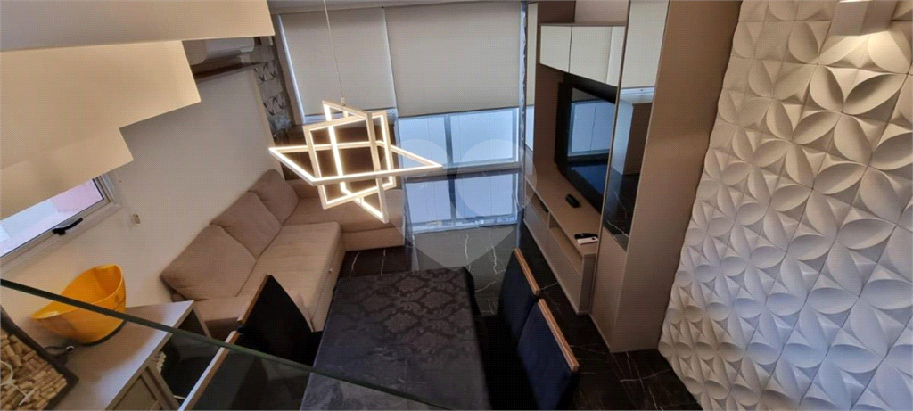 Apartamento duplex com 76m2, 2 quartos sendo 2 suítes, porteira fechada com 2 vagas de garagem  