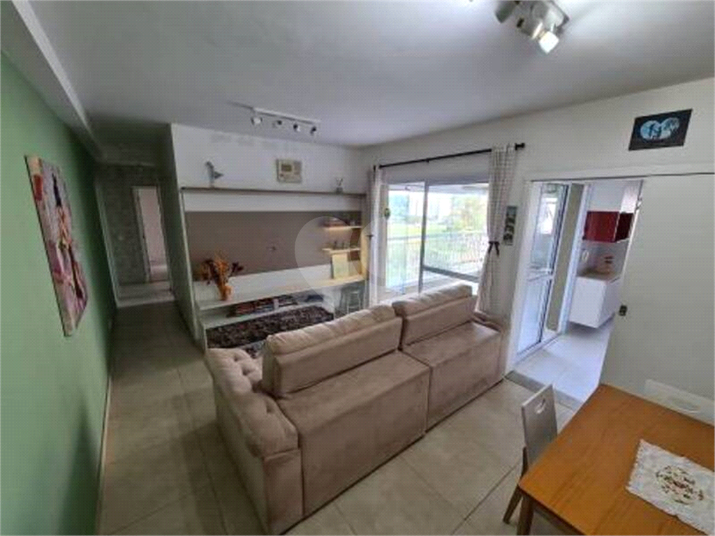 Apartamento à venda com 2 quartos, 70m² - Foto 13