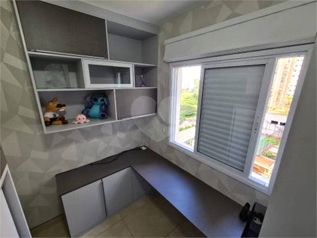 Apartamento à venda com 2 quartos, 70m² - Foto 11