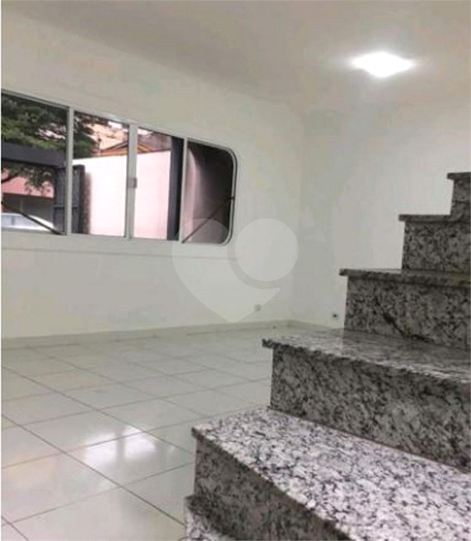 SOBRADO em VILA MOREIRA