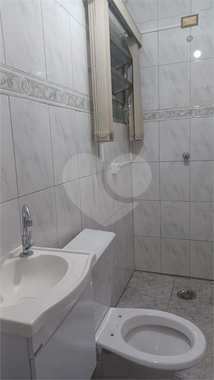 Sobrado comercial com 159m² de área total