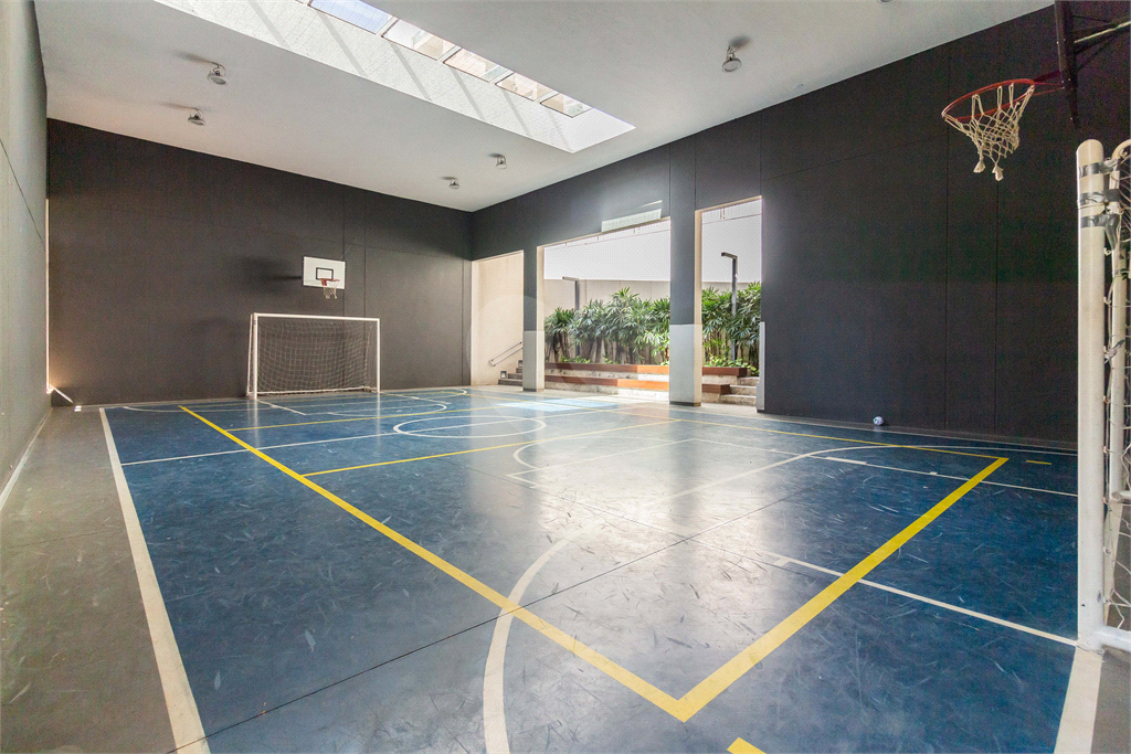 Apartamento para venda com 103m, três suítes, três vagas na Saúde