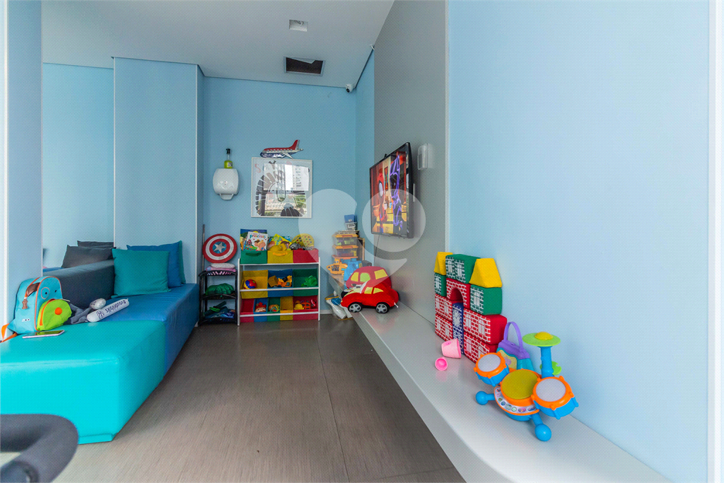 Apartamento para venda com 103m, três suítes, três vagas na Saúde
