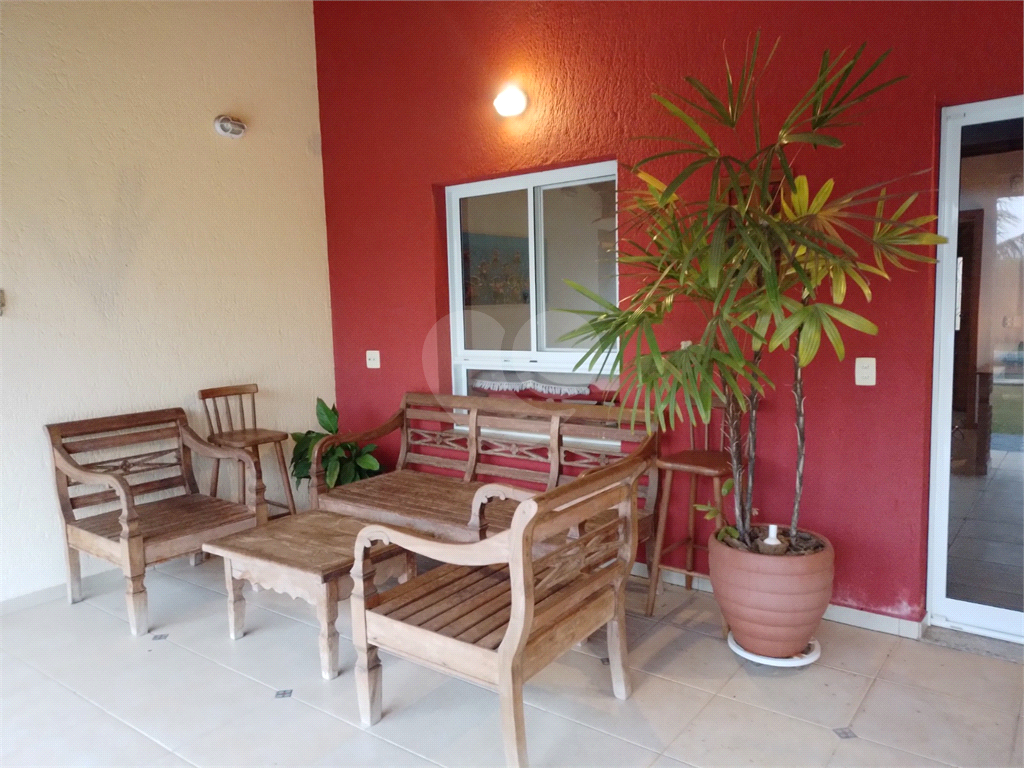 Casa Condominio Fazenda Serra Azul I