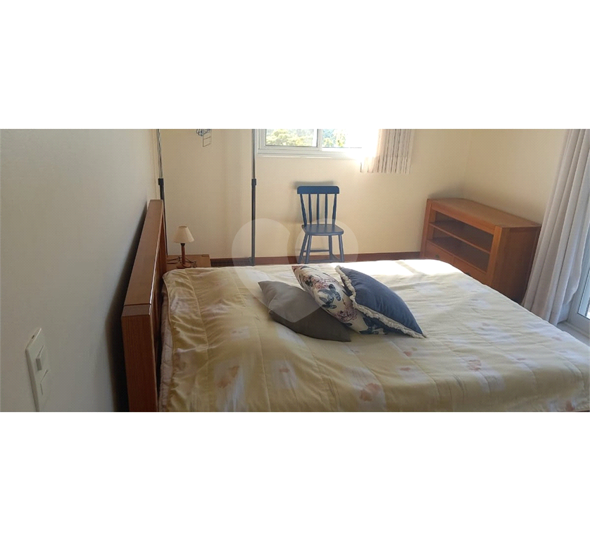 Casa Condominio Fazenda Serra Azul I