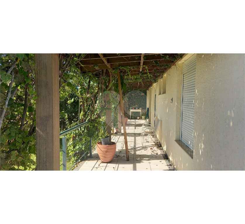 Casa Condominio Fazenda Serra Azul I