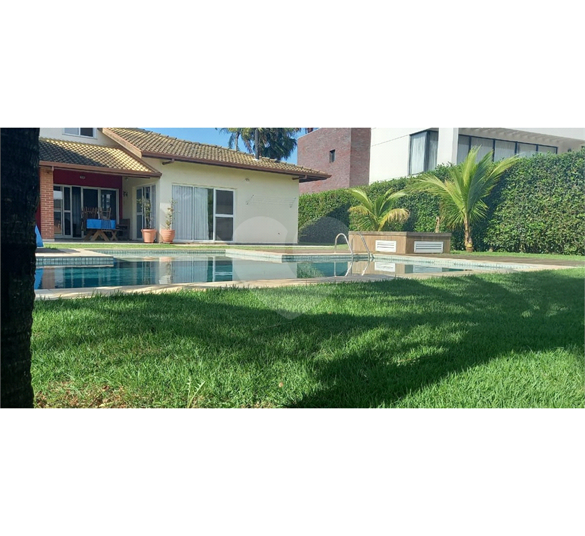 Casa Condominio Fazenda Serra Azul I