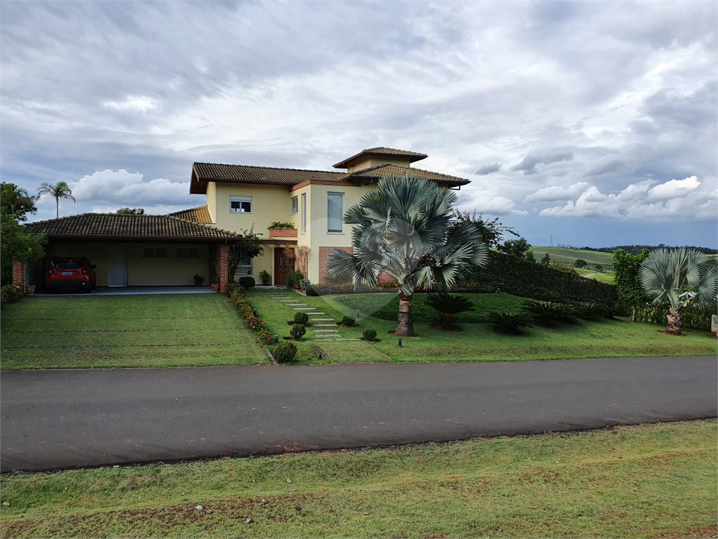 Casa Condominio Fazenda Serra Azul I