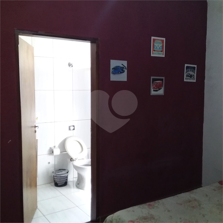 Casa à venda com 2 quartos, 75m² - Foto 8