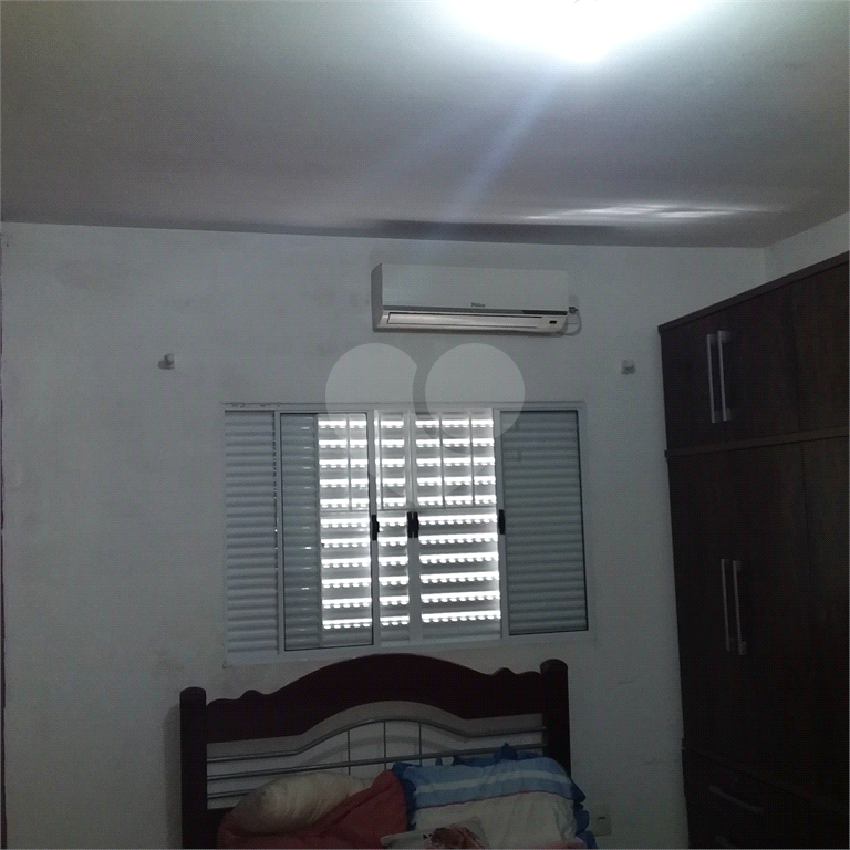 Casa à venda com 2 quartos, 75m² - Foto 9