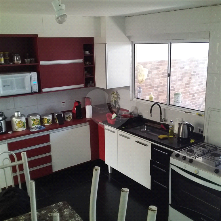 Casa à venda com 2 quartos, 75m² - Foto 3