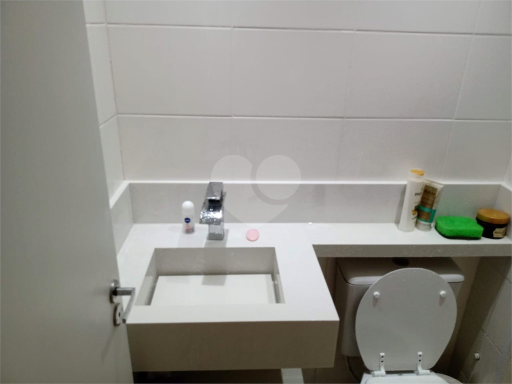 Apartamento à venda com 2 quartos, 37m² - Foto 9