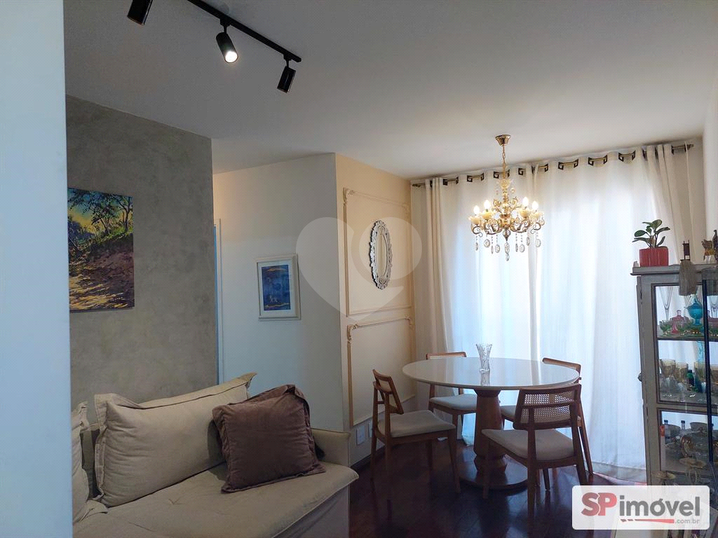 APARTAMENTO em CAMBUCI
