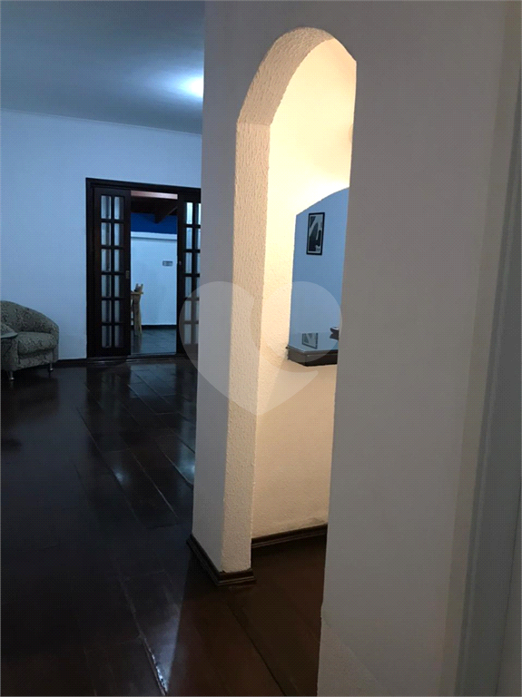 Casa à venda com 3 quartos, 233m² - Foto 10