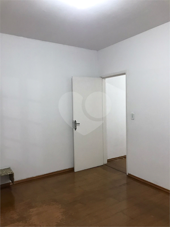 Casa à venda com 3 quartos, 233m² - Foto 28