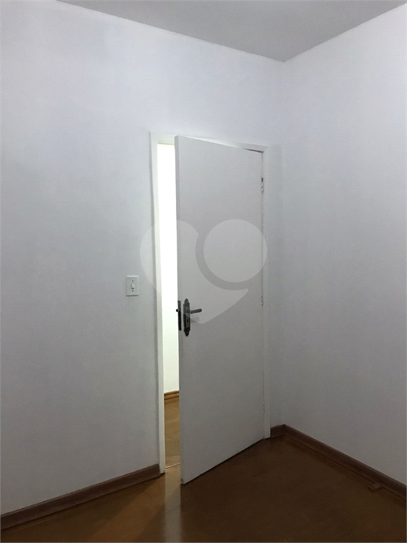 Casa à venda com 3 quartos, 233m² - Foto 25