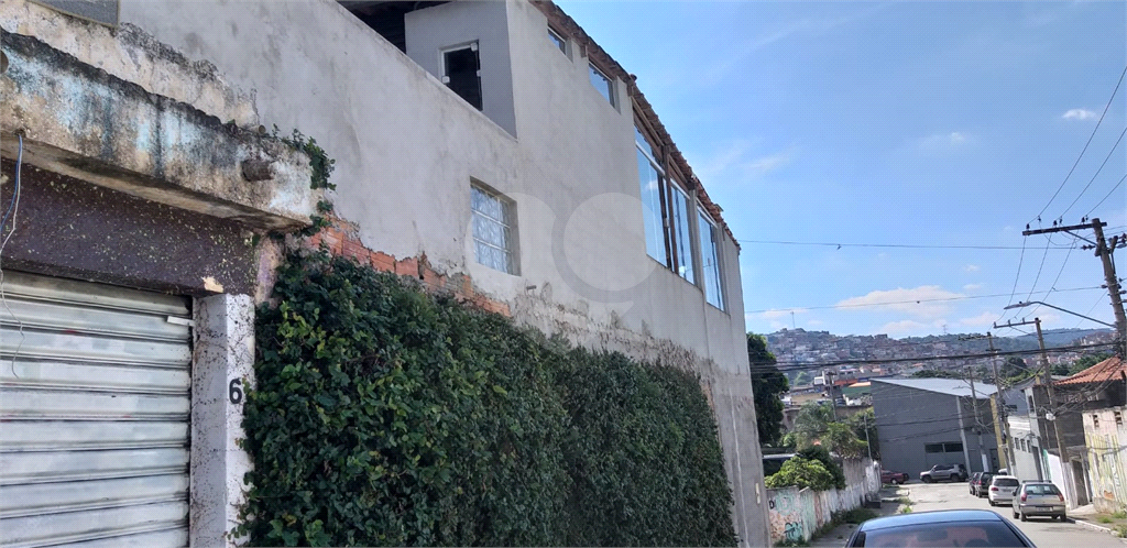 Sobrado de esquina Vila Francos 