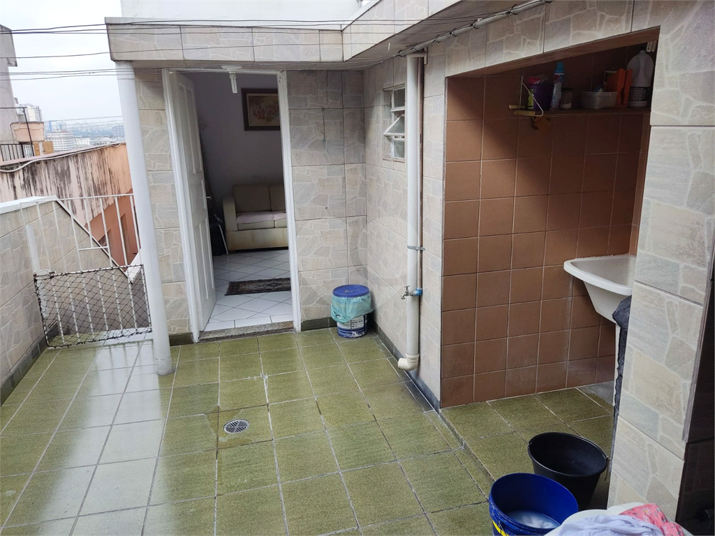 Sobrado à venda com 3 quartos, 222m² - Foto 24