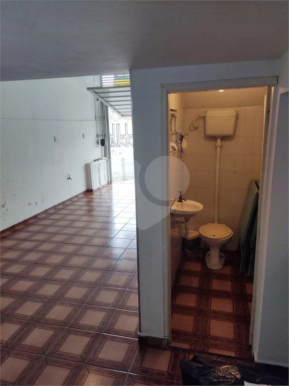 Sobrado à venda com 3 quartos, 222m² - Foto 29