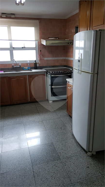 APARTAMENTO em LAPA