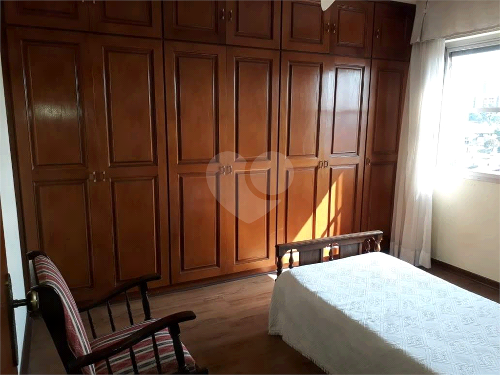 APARTAMENTO em LAPA