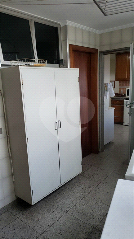 APARTAMENTO em LAPA