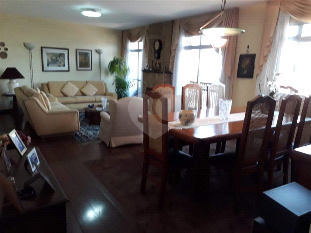 APARTAMENTO em LAPA