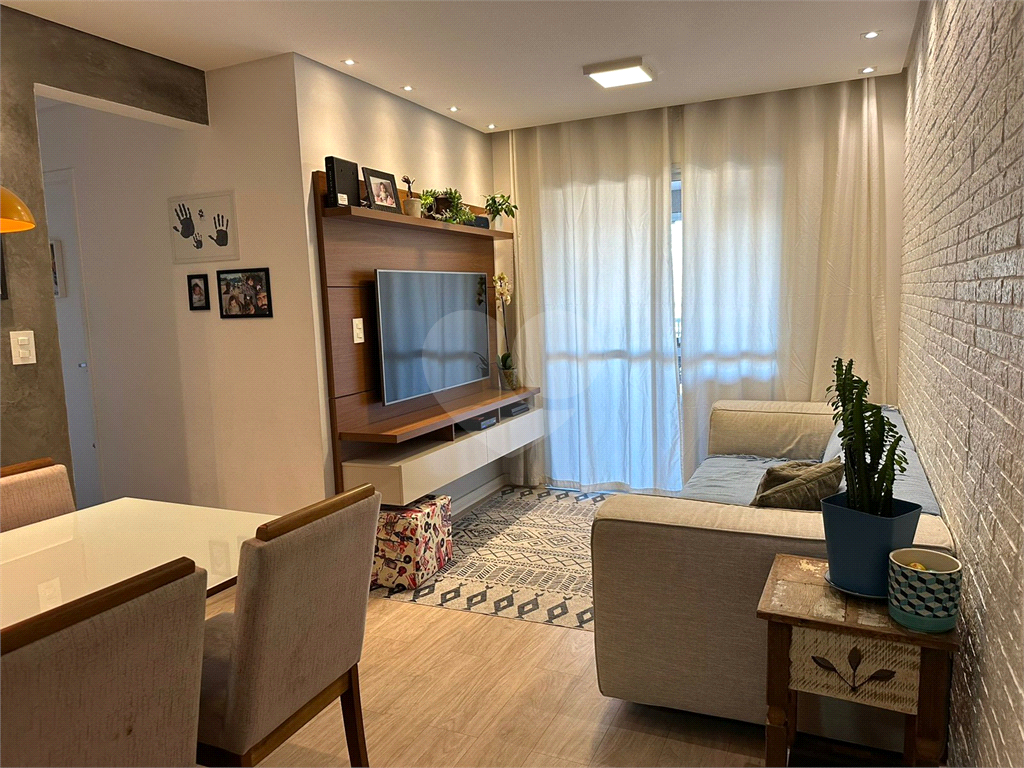 APARTAMENTO em VILA GUILHERME