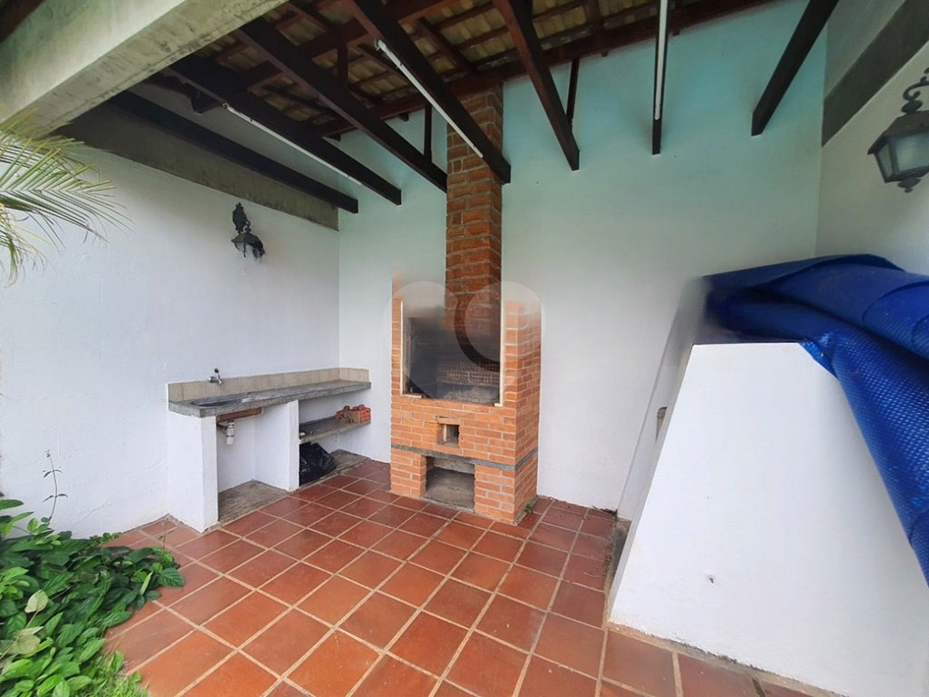 Sobrado no Jardim França 3 dormitórios 3 Vagas de Garagem e Piscina  