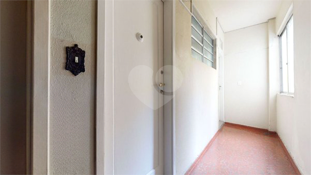 Apartamento à venda com 1 quarto, 37m² - Foto 17