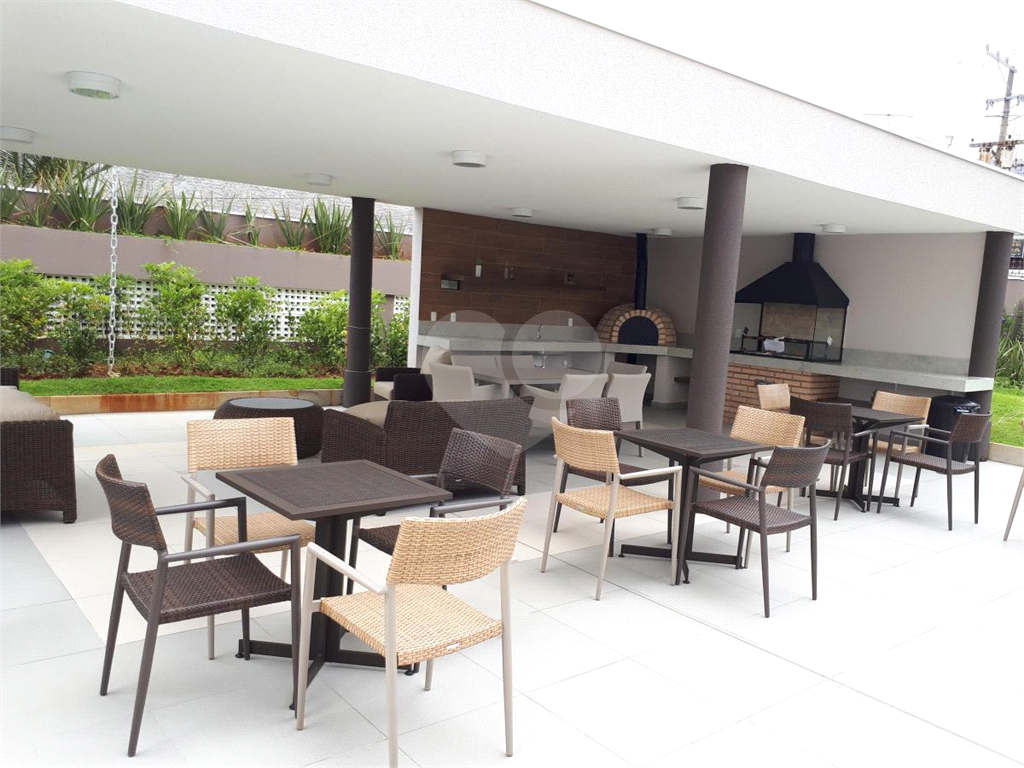 Apartamento moderno no Anália Franco de 55m2  mobiliado, com 2 quartos sendo 1 suíte, varanda, 1 vag