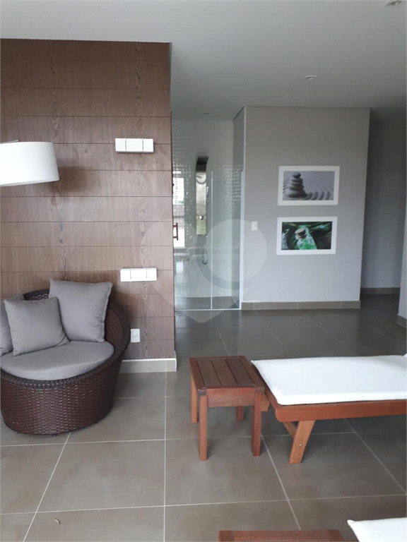 Apartamento moderno no Anália Franco de 55m2  mobiliado, com 2 quartos sendo 1 suíte, varanda, 1 vag