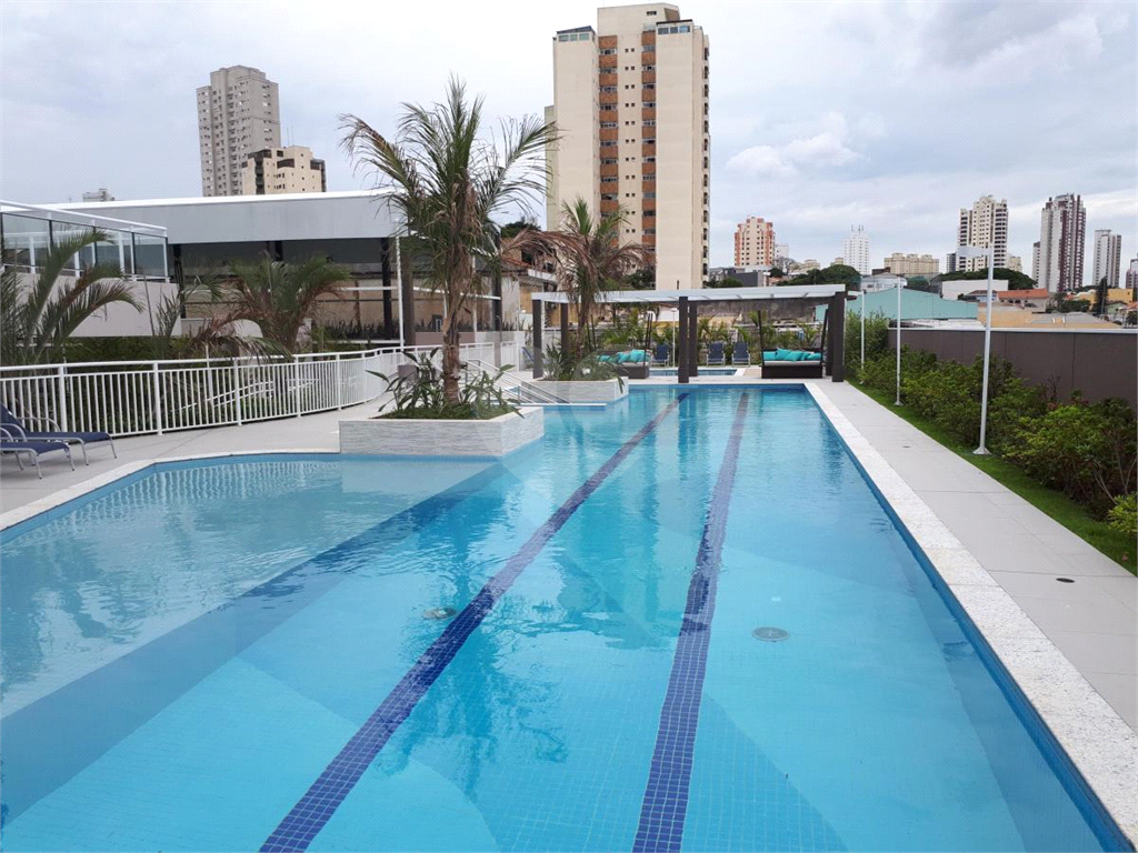 Apartamento moderno no Anália Franco de 55m2  mobiliado, com 2 quartos sendo 1 suíte, varanda, 1 vag