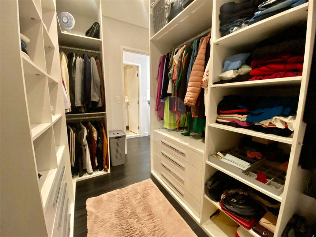 Apartamento moderno no Anália Franco de 55m2  mobiliado, com 2 quartos sendo 1 suíte, varanda, 1 vag