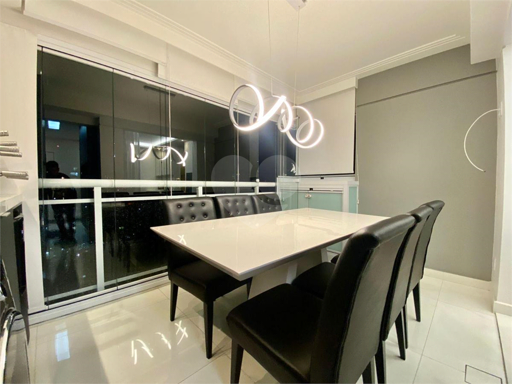 Apartamento moderno no Anália Franco de 55m2  mobiliado, com 2 quartos sendo 1 suíte, varanda, 1 vag