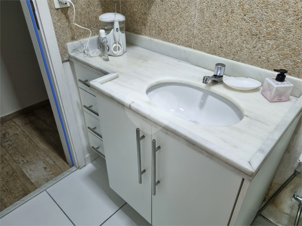 Apartamento à venda com 3 quartos, 69m² - Foto 15