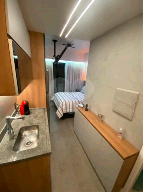 Apartamento à venda com 1 quarto, 24m² - Foto 3