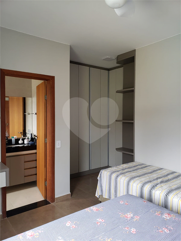 Casa de Condomínio à venda com 3 quartos, 226m² - Foto 13