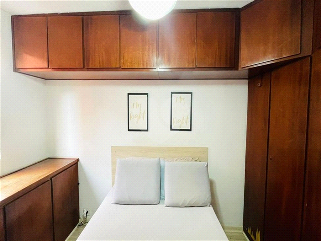 Apartamento à venda com 2 quartos, 60m² - Foto 18