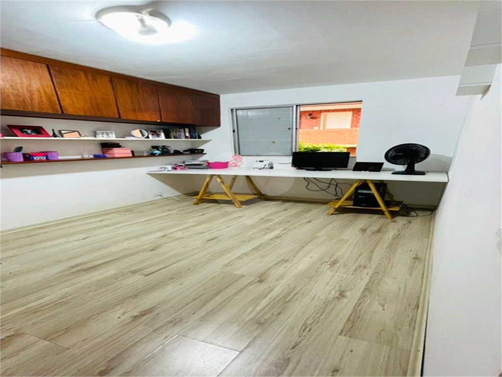 Apartamento à venda com 2 quartos, 60m² - Foto 20