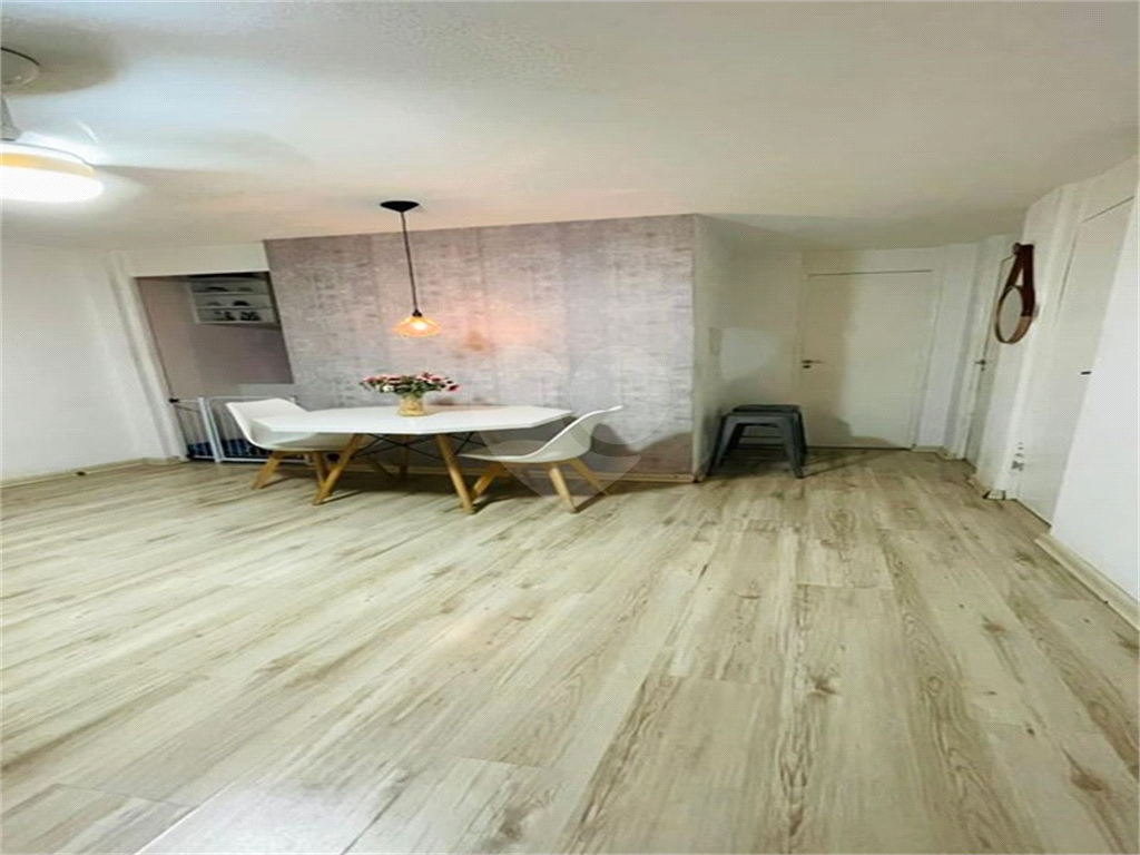 Apartamento à venda com 2 quartos, 60m² - Foto 4