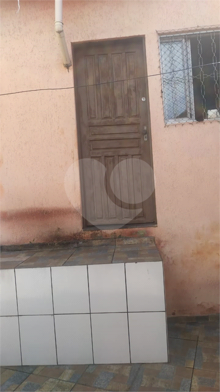 Sobrado na Vila Maria Alta com 02 Quartos e Edícula por R$ 680.000,00