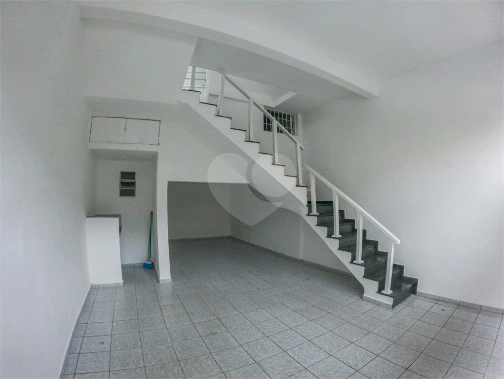SOBRADO COM EXCELENTE PREÇO - AGENDE UMA VISITA.