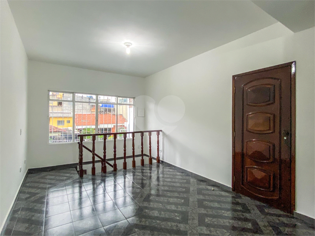 SOBRADO COM EXCELENTE PREÇO - AGENDE UMA VISITA.