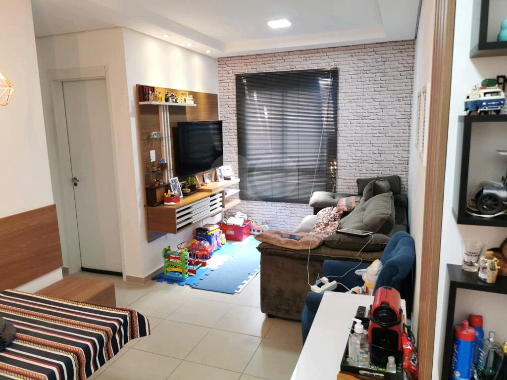 Apartamento à venda com 2 quartos, 48m² - Foto 1