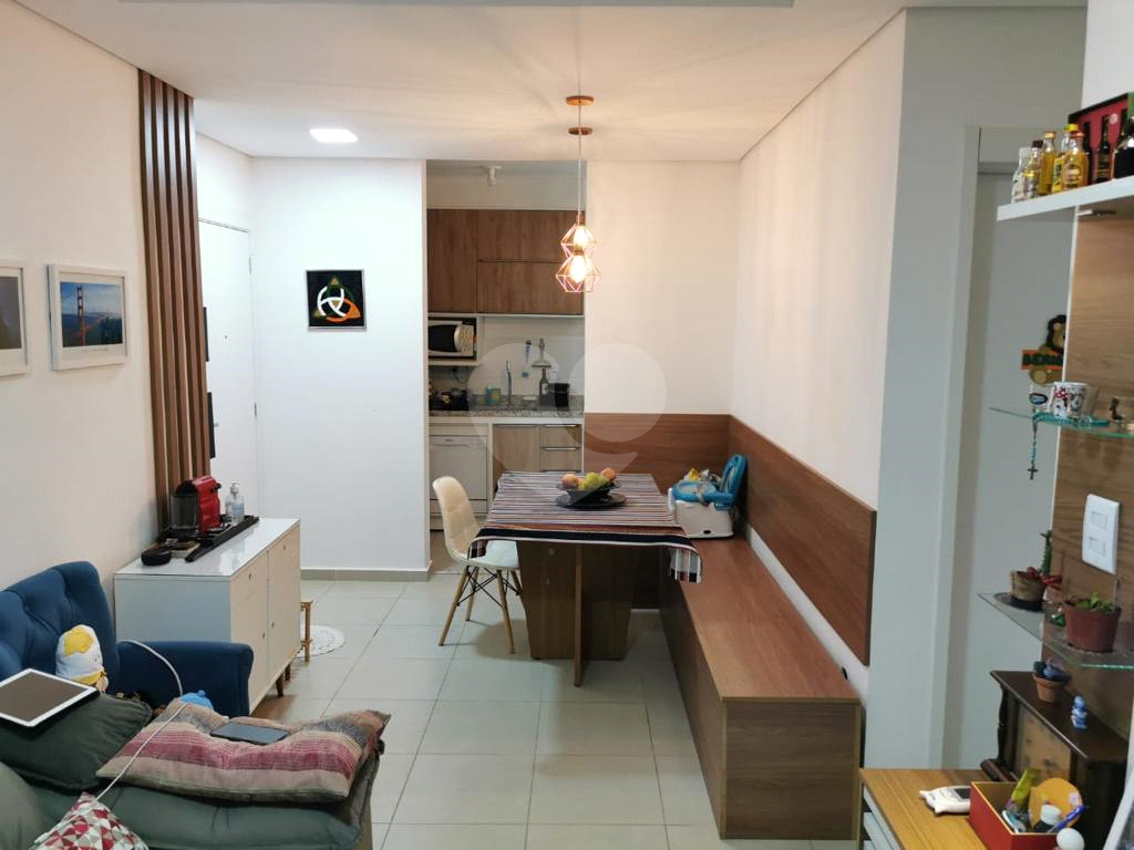 Apartamento à venda com 2 quartos, 48m² - Foto 2